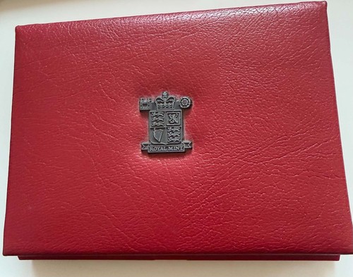 1999 royal mint deluxe - royal,