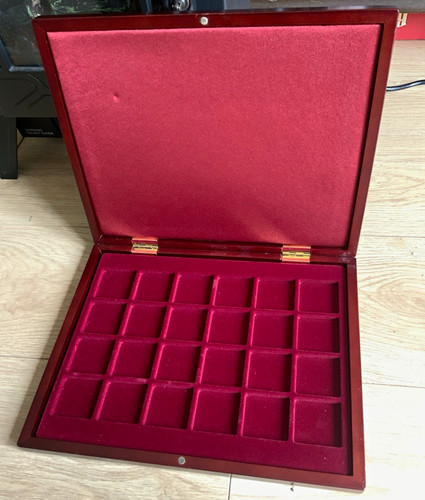 Wooden coin display case - case, box
